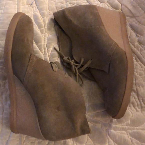 J. Crew sueded leather desert boots with 2.5” wedge heel - Picture 10 of 14
